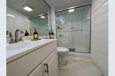 20301 W Country Club Dr #1126, Aventura, FL 33180 - Photo 16