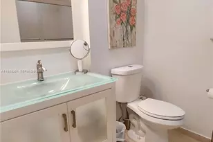1000 E Island Blvd, Aventura, FL 33160 - Photo 2