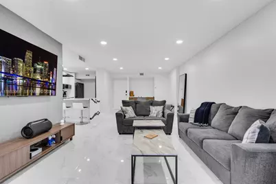 3800 Hillcrest Dr #203, Hollywood, FL 33021 - Photo 4