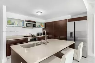 1900 N Bayshore Dr, Miami, FL 33132 - Photo 2