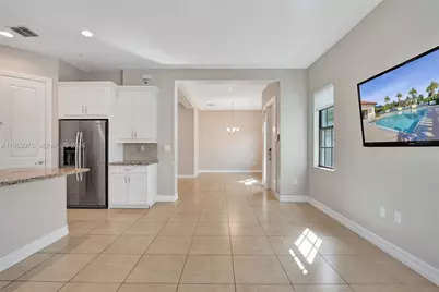 11353 SW 13th St, Pembroke Pines, FL 33025 - Photo 12