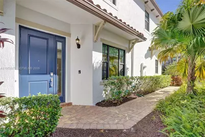 11353 SW 13th St, Pembroke Pines, FL 33025 - Photo 4