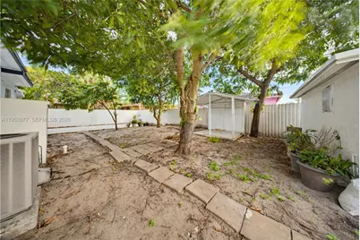 2260 NW 86th Ter, Miami, FL 33147 - Photo 34