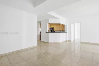 801 Brickell Key Blvd #1404, Miami, FL 33131 - Photo 4