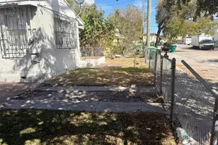 413 NW 63rd St, Miami, FL 33150 - Photo 8