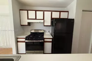 15285 SW 107th Ln, Miami, FL 33196 - Photo 4