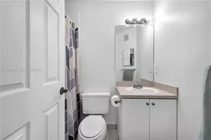 2218 SE 26th Ln, Homestead, FL 33035 - Photo 18