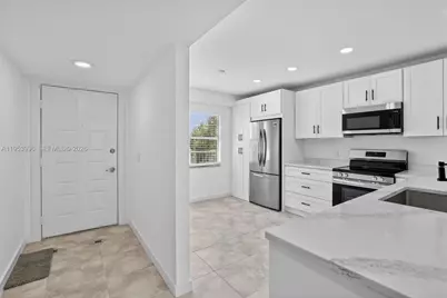 12601 SW 13th St #411G, Pembroke Pines, FL 33027 - Photo 4