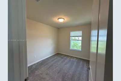 3235 N Watercress Dr, Lauderdale Lakes, FL 33311 - Photo 8