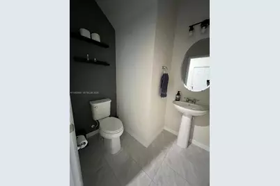 3235 N Watercress Dr, Lauderdale Lakes, FL 33311 - Photo 16