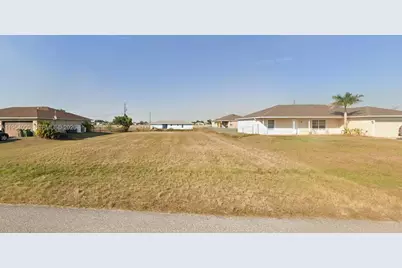 317 NE 20th Ter, Cape Coral, FL 33909 - Photo 1