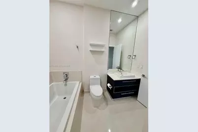 45 SW 9th St #4606, Miami, FL 33130 - Photo 24