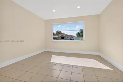 1721 S Treasure Dr, North Bay Village, FL 33141 - Photo 24
