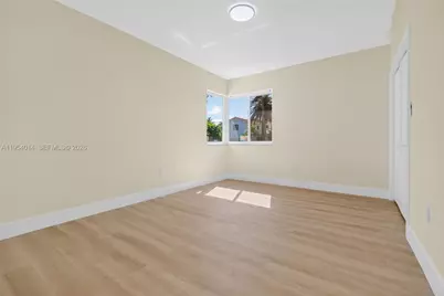 1721 S Treasure Dr, North Bay Village, FL 33141 - Photo 28