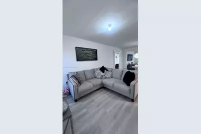 326 NE 5th Pl, Florida City, FL 33034 - Photo 2