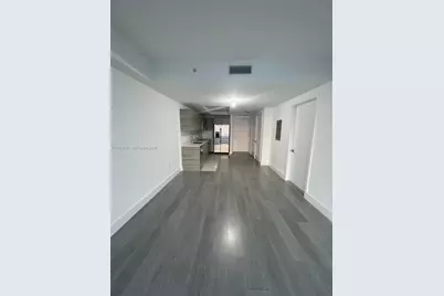 121 NE 34th St #2110, Miami, FL 33137 - Photo 4