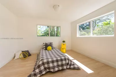 11515 NE 12th Ave, Miami, FL 33161 - Photo 6