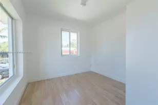 11515 NE 12th Ave, Miami, FL 33161 - Photo 14