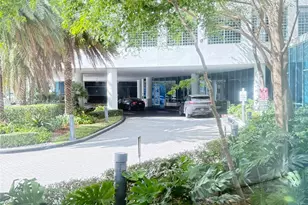 601 NE 36th St, Miami, FL 33137 - Photo 24