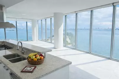 601 NE 36th St #1112, Miami, FL 33137 - Photo 2