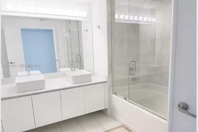 601 NE 36th St #1112, Miami, FL 33137 - Photo 8