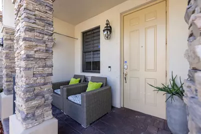 9860 NW 88th St, Doral, FL 33178 - Photo 32