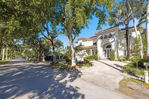 2125 Ixora Rd, North Miami, FL 33181 - Photo 4