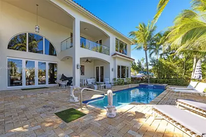 2125 Ixora Rd, North Miami, FL 33181 - Photo 12