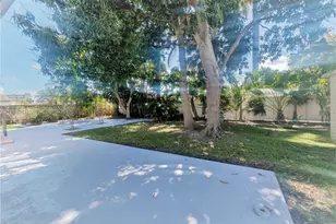 220 SE 1st St, Dania Beach, FL 33004 - Photo 4