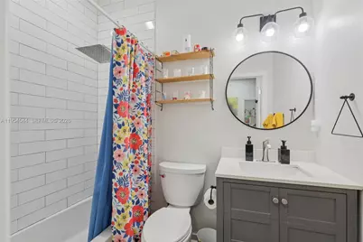 2923 Crestwood Ter #5104, Margate, FL 33063 - Photo 4