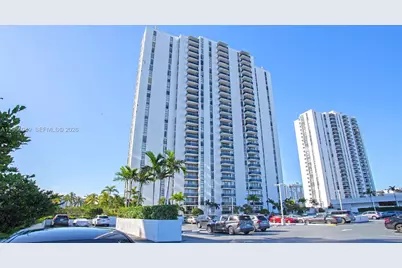 3675 N Country Club Dr #1102, Aventura, FL 33180 - Photo 4