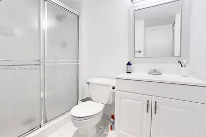 3675 N Country Club Dr #1102, Aventura, FL 33180 - Photo 20