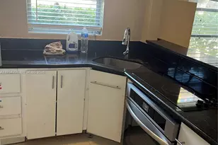 6 Farrey Ln, Miami Beach, FL 33139 - Photo 8