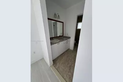 800 NW 44th Ave #4, Miami, FL 33126 - Photo 16