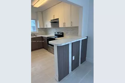 800 NW 44th Ave #4, Miami, FL 33126 - Photo 8