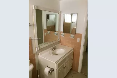 11945 NE 19th Dr #1, North Miami, FL 33181 - Photo 10
