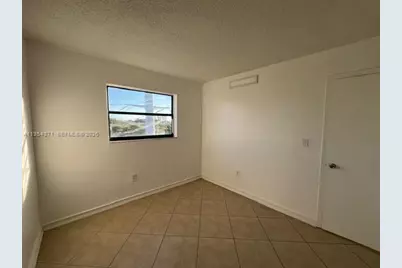 8075 NW 7th St #501, Miami, FL 33126 - Photo 12