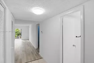 6101 N Falls Cir Dr, Lauderhill, FL 33319 - Photo 20