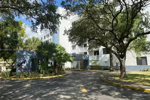 901 Hillcrest Dr, Hollywood, FL 33021 - Photo 4