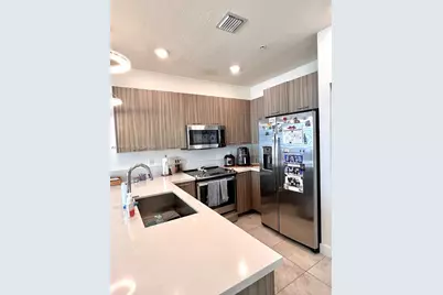 6420 NW 102nd Path #304, Doral, FL 33178 - Photo 6