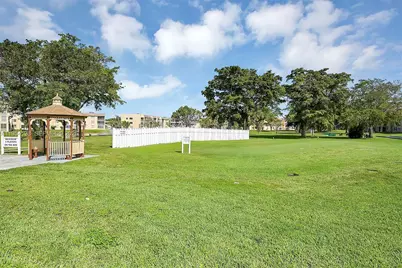 9841 Sunrise Lakes Blvd #310, Sunrise, FL 33322 - Photo 20