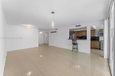 18061 Biscayne Blvd #1701, Aventura, FL 33160 - Photo 8