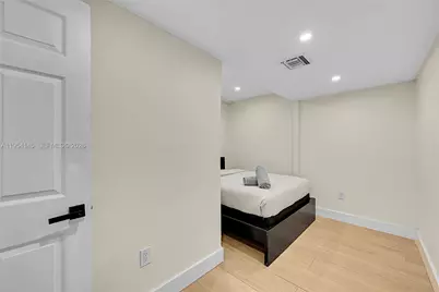 1520 NW 3rd Ave, Fort Lauderdale, FL 33311 - Photo 18