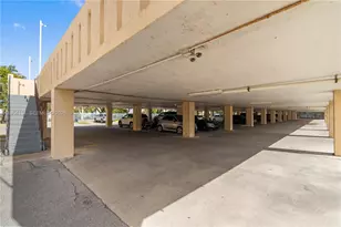 2350 NE 135th St, North Miami, FL 33181 - Photo 34