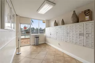 2350 NE 135th St, North Miami, FL 33181 - Photo 4