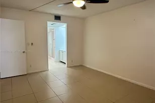 12600 SW 5th Ct, Pembroke Pines, FL 33027 - Photo 12