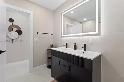 5341 SW 1st St, Plantation, FL 33317 - Photo 30
