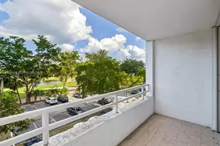 20225 NE 34th Ct, Aventura, FL 33180 - Photo 14