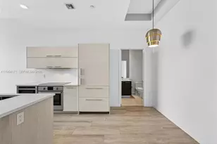 45 SW 9th St, Miami, FL 33130 - Photo 14