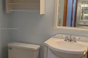 135 Coventry F, West Palm Beach, FL 33417 - Photo 16